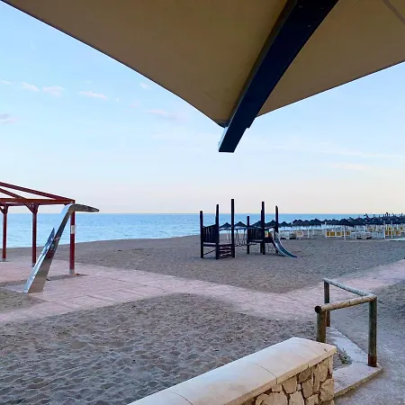 Apartment Moderno Junto A La Playa Y El Centro